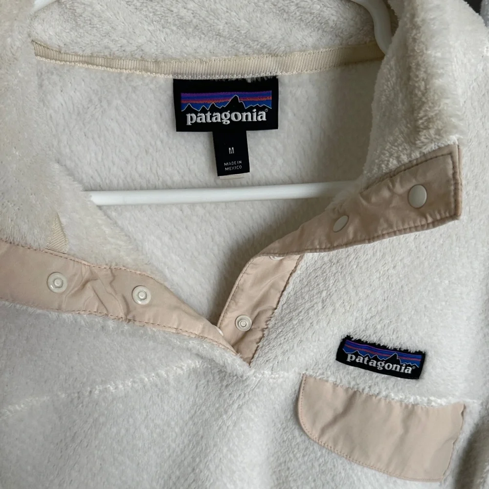 Patagonia Women's Off-White Cowl Neck Sweater - Picture 2 of 3